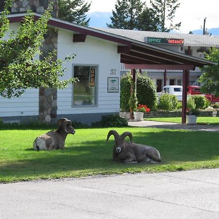 Mountain Springs Motel Radium Hot Springs Exterior foto