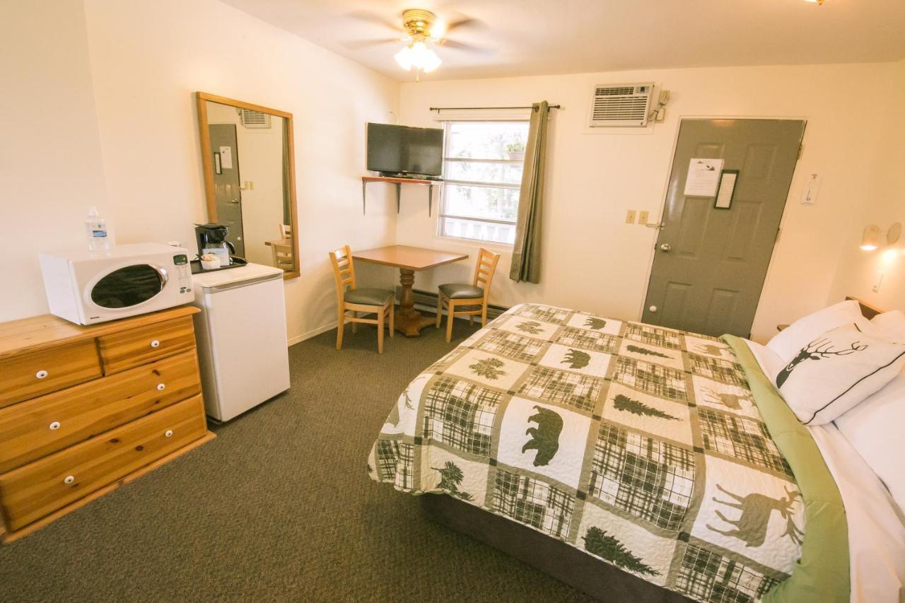 Mountain Springs Motel Radium Hot Springs Exterior foto
